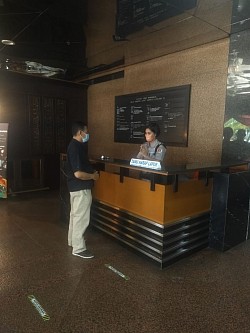 Bersama Team security kami di WISMA ARGO MANUNGGAL