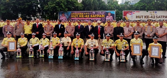 JUARA III LOMBA GERAK JALAN HUT SATPAM KE 42 POLDA METRO JAYA